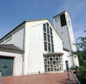 Gemeindekirche St. Pius, Kalkhügel