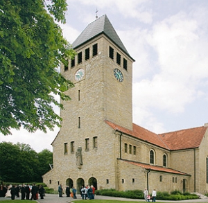 Gemeindekirche St. Maria Rosenkranz, Schinkel-Ost
