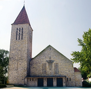 Pfarrkirche Christus König, Haste